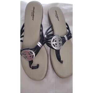 Cloudwalkers by Avenue Sandals Womens Size 10.5W Black Toe Loop Slip On Comfort